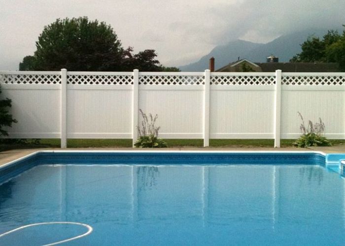 Swimming Pool Fences Provide Peace of Mind